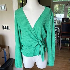 Front tie blouse size 8 in US sizes.
